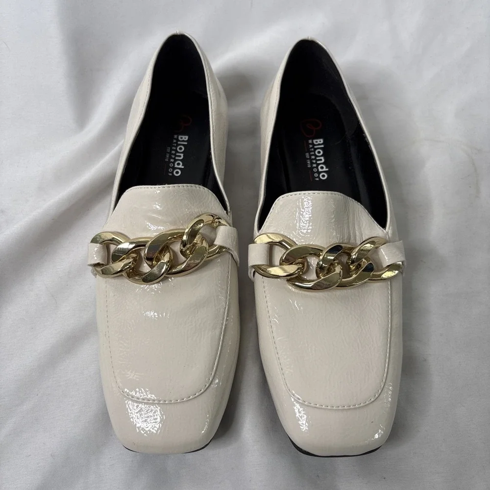 Blondo Sonny B3606 Slip On Bone Size 8M Women's Shiny Leather Waterproof Shoes‎
